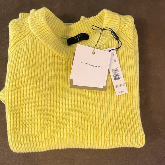 ❌ SOLD 🌟 Tahari Sunshine Yellow Sweater | Size M Top Shirt Blouse Tunic - Picture 6 of 6